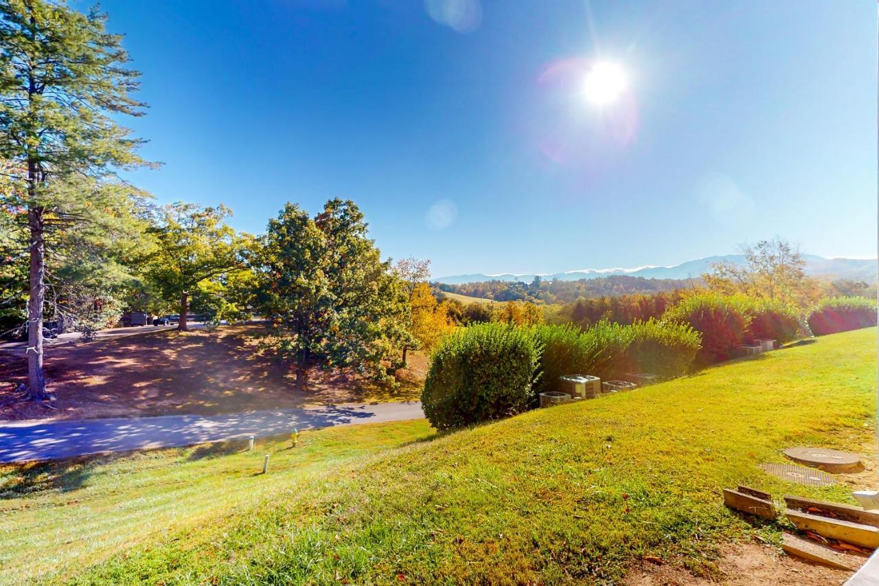 Alpine Abode Apartment Pigeon Forge Bagian luar foto